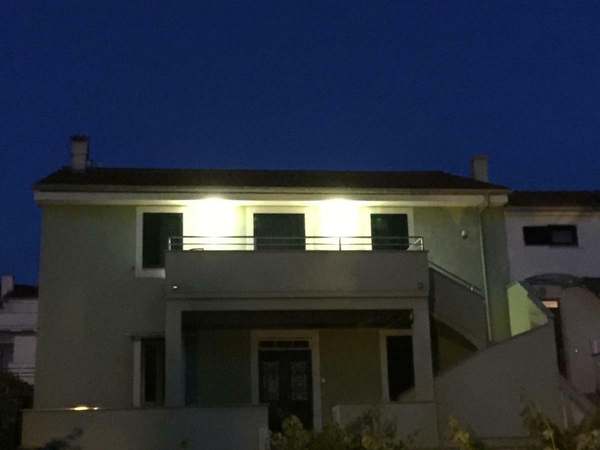 Olea Apartment *